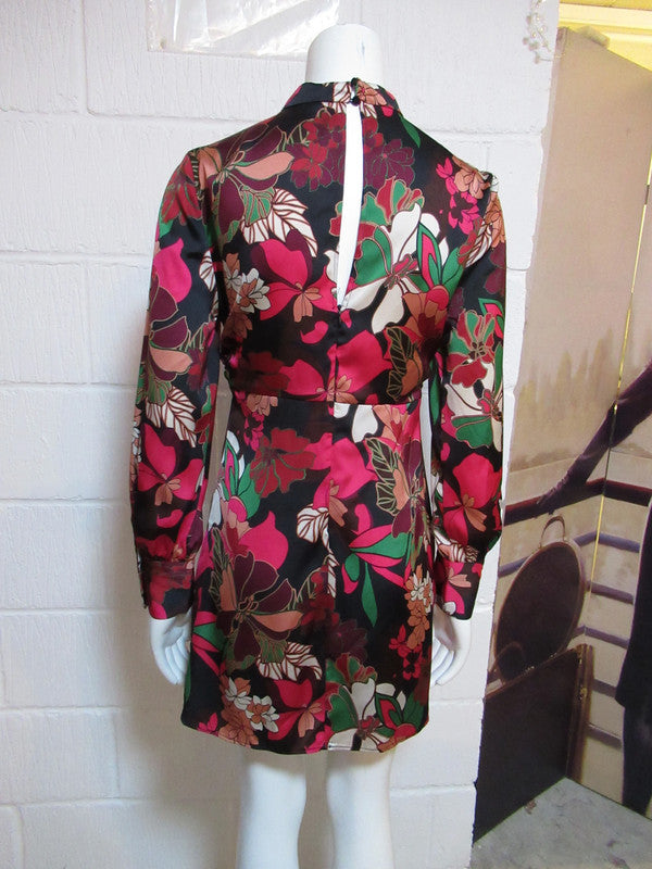 Gorgeous retro short dress