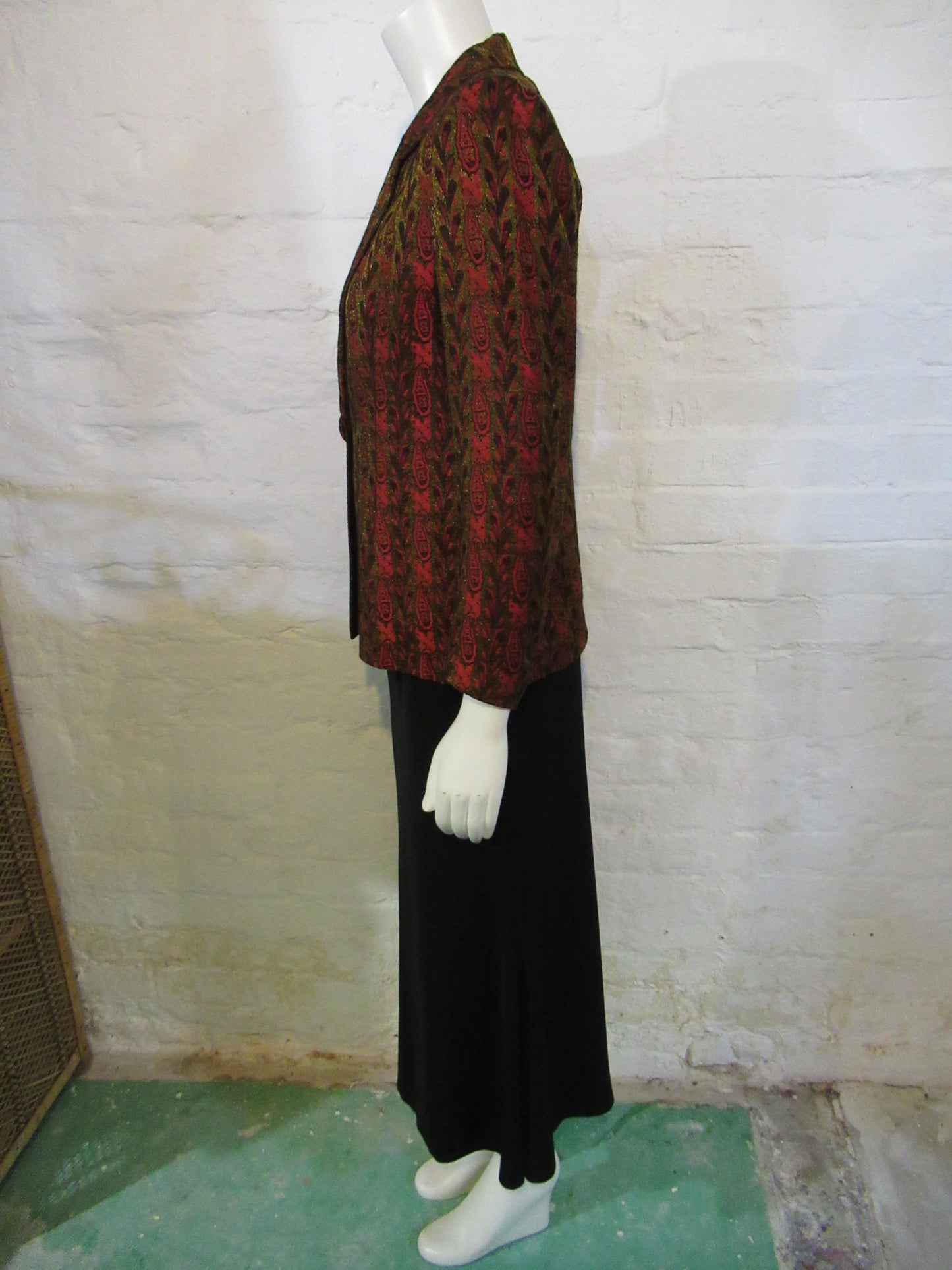 Sarah B. 3 piece skirt suit