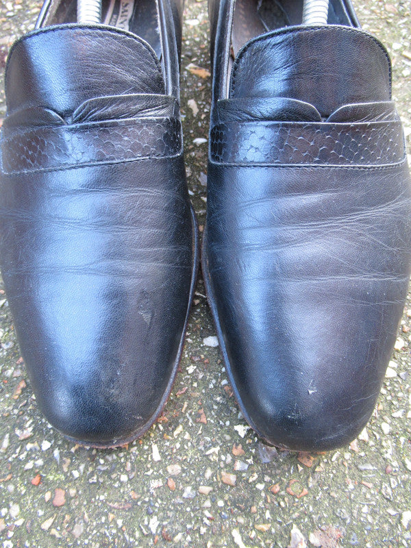 Black Saint Ferry size 9 slip on shoes
