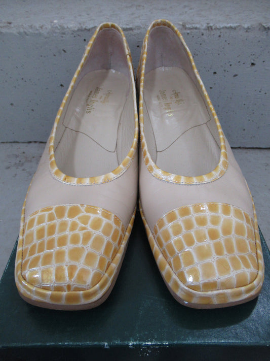 Cute low wedge shoes